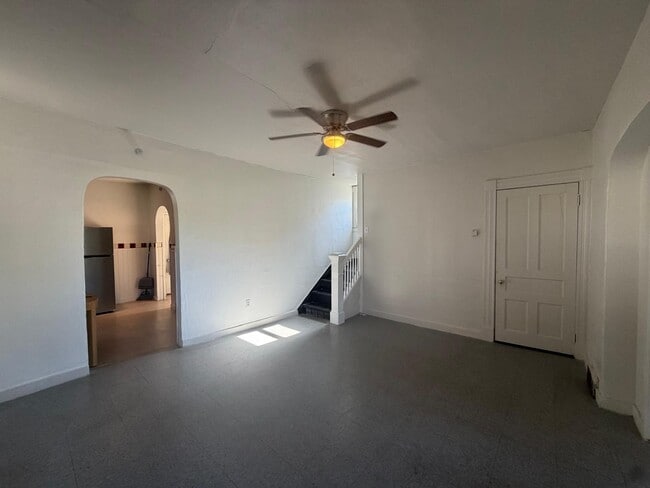 Photo - 418 E Ash St