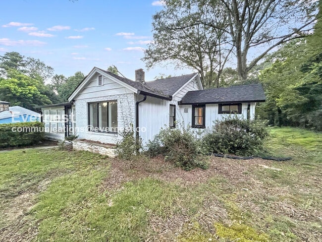 Photo - 1026 Lynhurst Dr SW