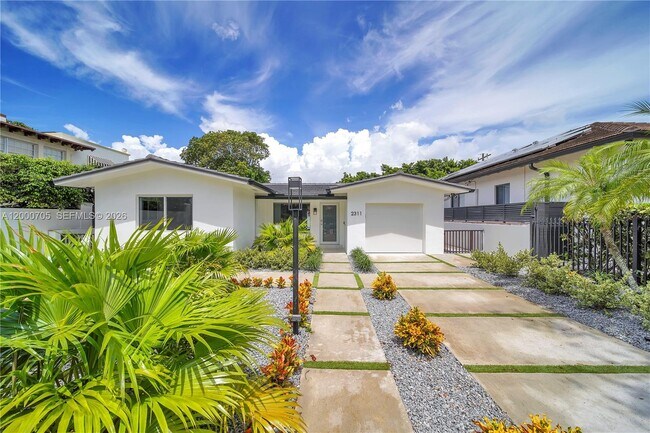 Photo - 2311 SW 23rd St