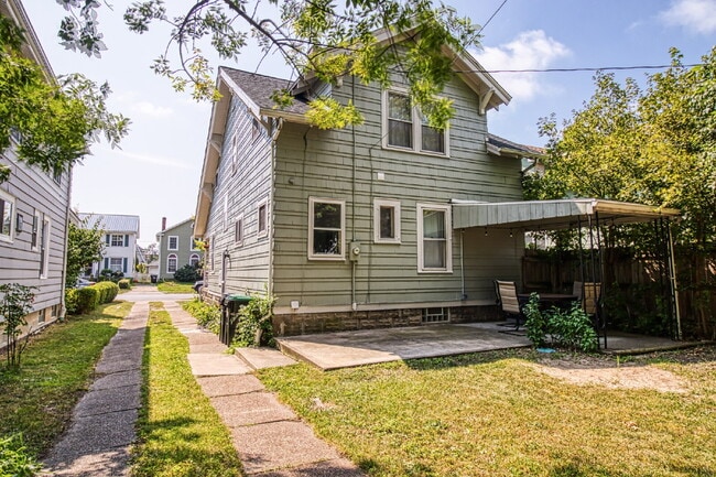 Photo - Furnished 4-Bedroom Single-Family Home in Kenmore