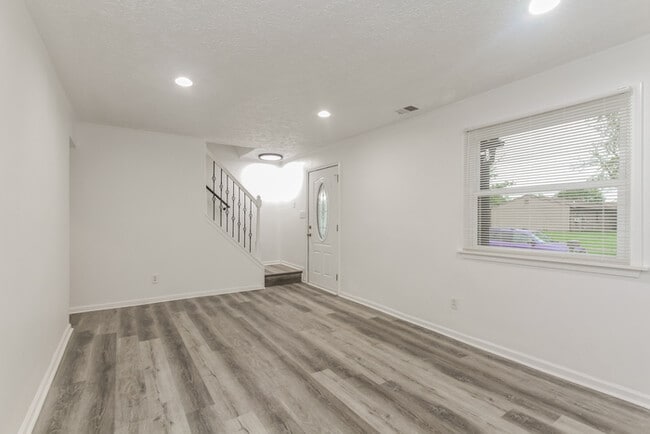 Photo - 1005 Anderson St