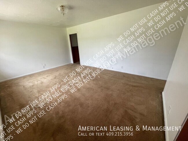 Photo - *MOVE-IN SPECIAL!!* $100 OFF 1st Full Mont...