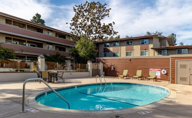 100 Union Avenue Apartments