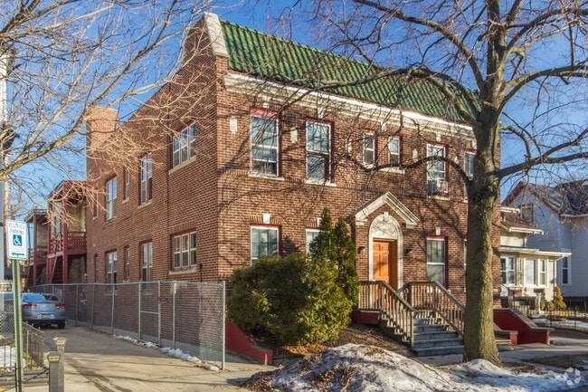 Building Photo - 831 College Ave Rental