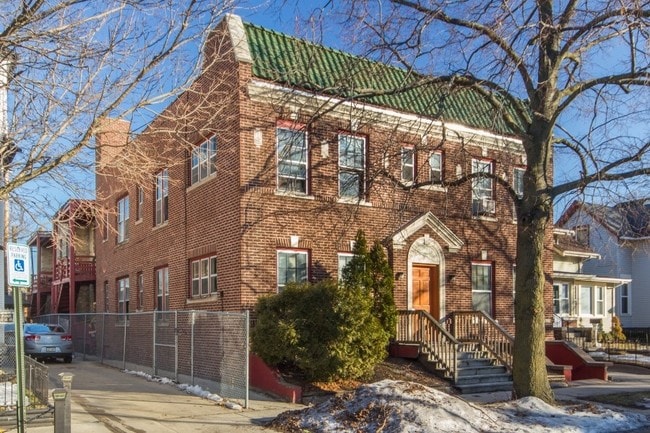 Building Photo - 831-833 College Ave - 12 Family (ACE PROPE... Rental