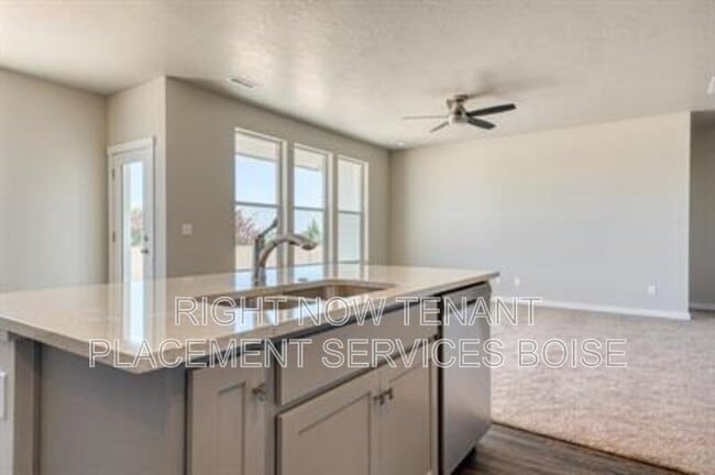 Photo - 6818 S Catfish Creek Ave