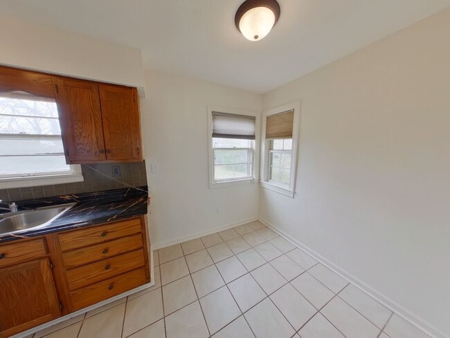 Photo - 1607 N Erie St