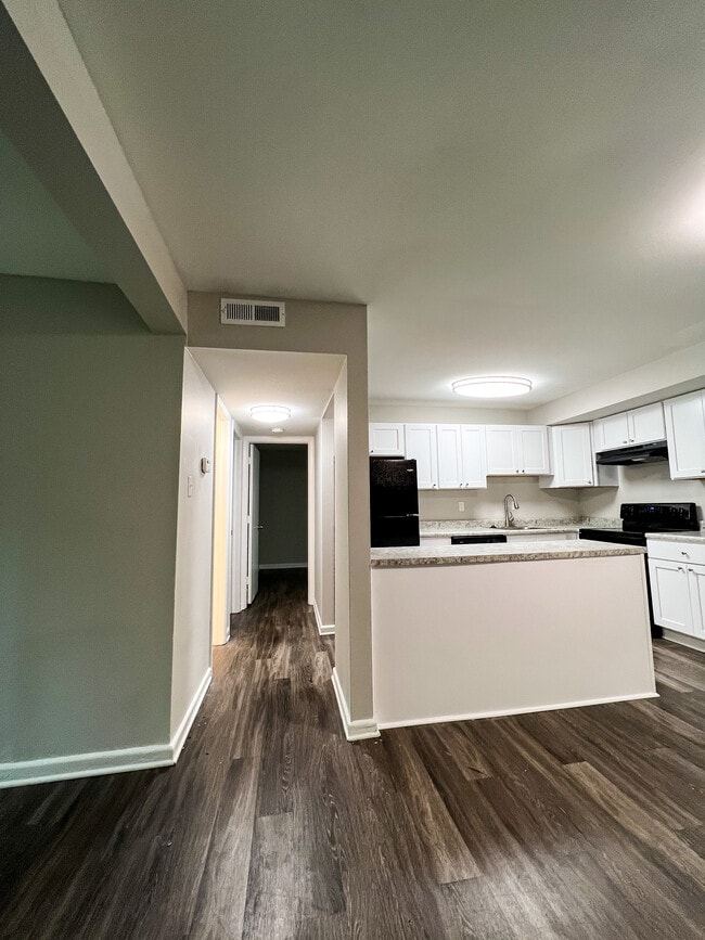 River Road Terrace Apartment Homes