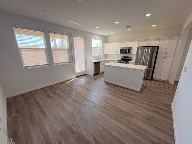 Photo - 947 W Payson Ave