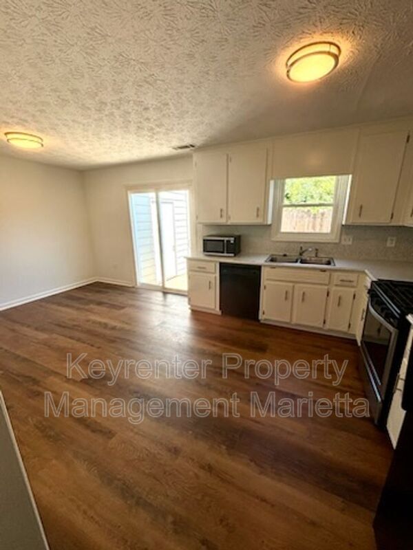 Photo - 3100 Duvall Pl