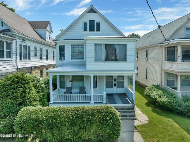 Building Photo - 602 Morris St