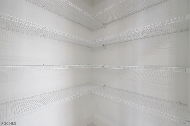 Building Photo - 2713 25th St SW