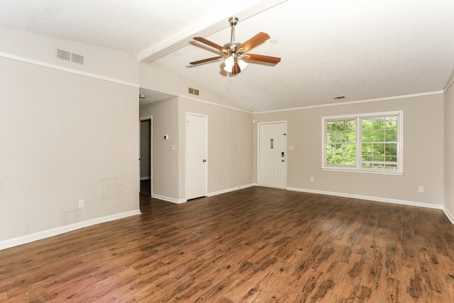 Photo - 6206 Shallow Creek Ln