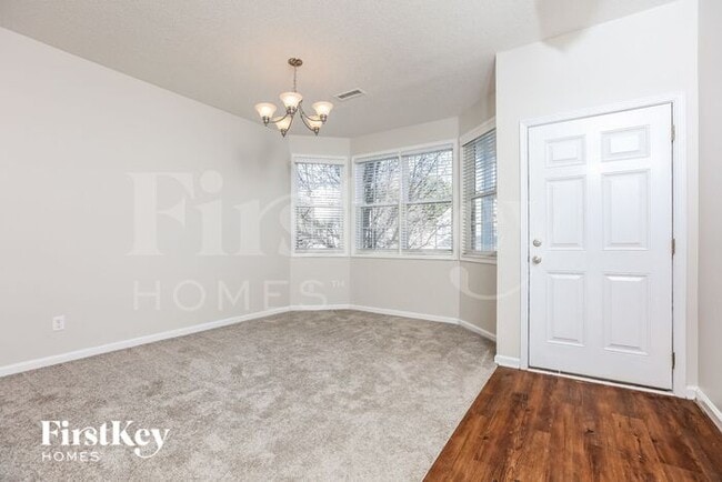 Photo - 4837 Tommans Trail