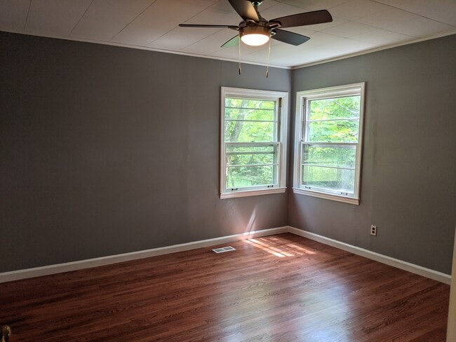 Photo - 3812 Thrall Dr