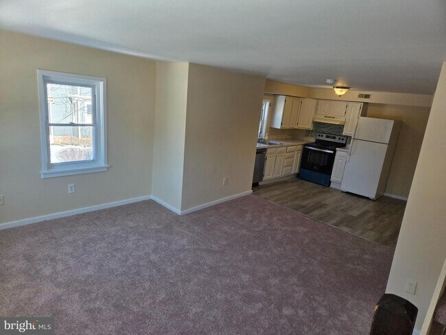 Photo - 504 Main St Unit 4