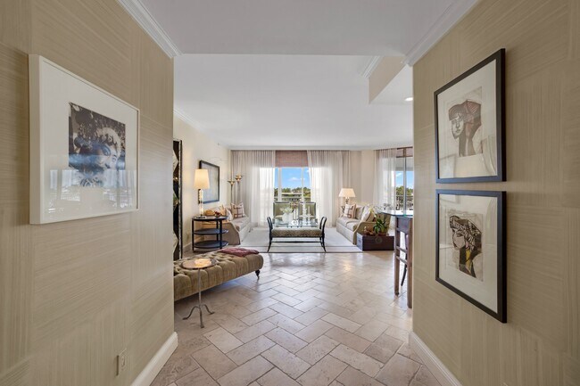 Photo - 19925 NE 39th Pl Unit # 402