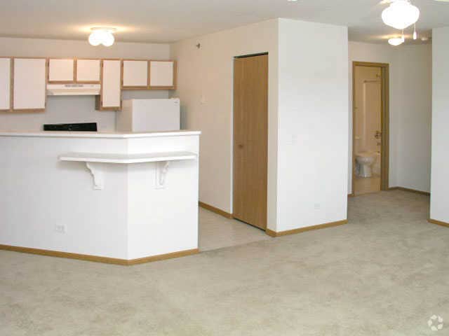 Living Room - Highlands of Kensington Manor