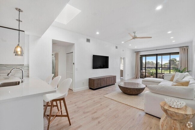 Building Photo - 7508 La Paz Blvd Unit 304 Rental