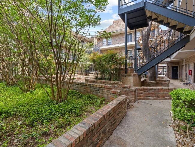 Photo - 2801 Rio Grande St Unit 205