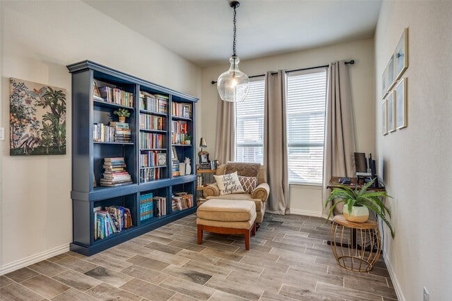 Photo - 4533 Hemingway Ave