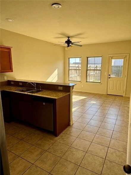 Photo - 938 Kensington Dr