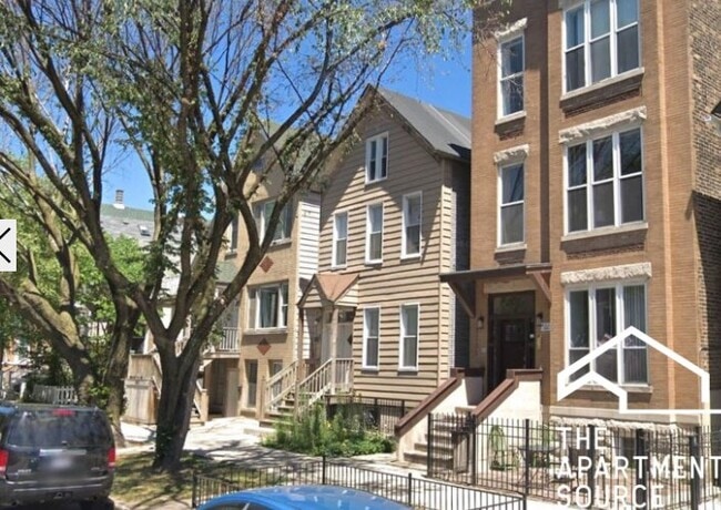 Photo - 3311 N Southport Ave Unit 2