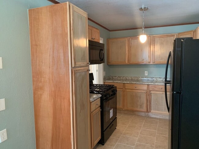 Photo - 1462 N College Ave