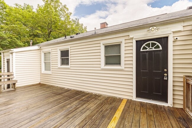 Photo - Spacious home located in a great neighborhood!