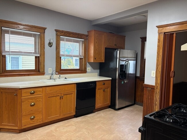 Photo - 250 Arlington St Apartment Unit 1