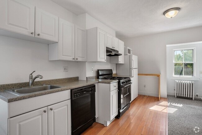 Building Photo - 6 Dwight St Unit Four Rental