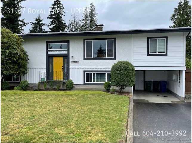 Building Photo - Upper Family Home With Shop Unit UPPER