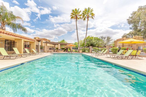 Glimmering Pool at River Point Apartments - River Point Apartments