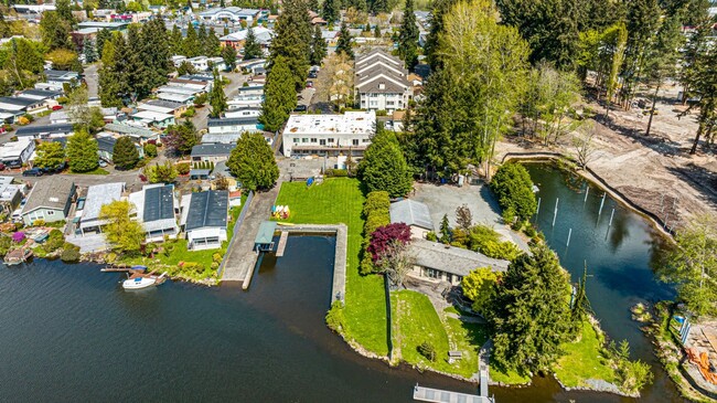 Photo - Sammamish River Apartments