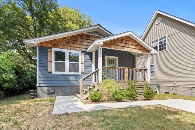 Photo - 805 Rison Ave NE