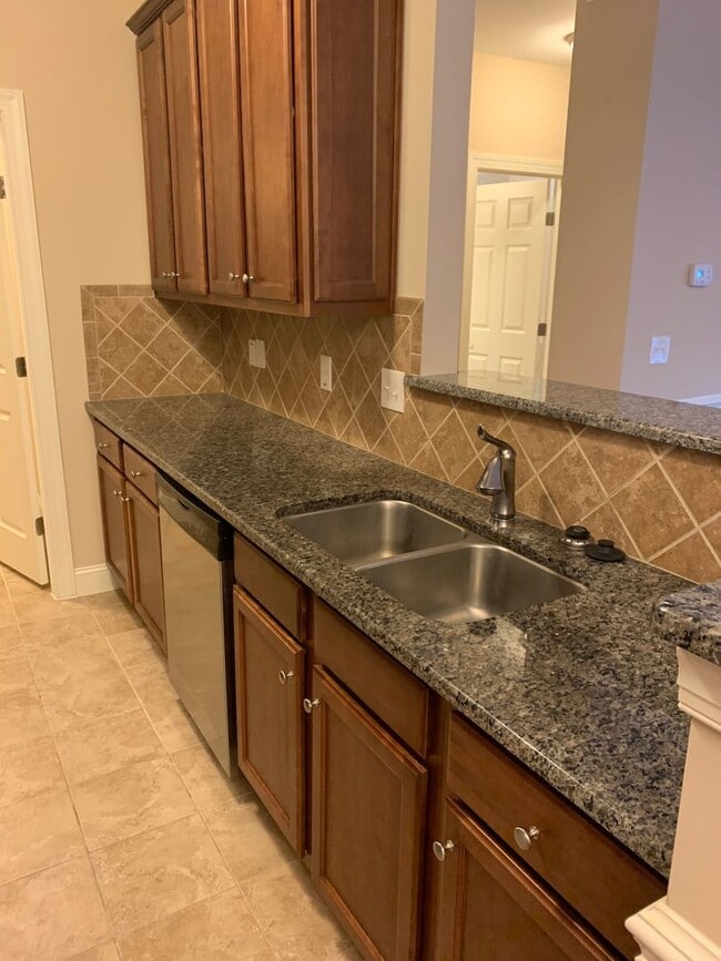 Photo - AMAZING UNIT IN ANDERSON CREEK