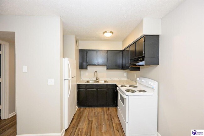 Photo - 621 Stewart St Unit 108