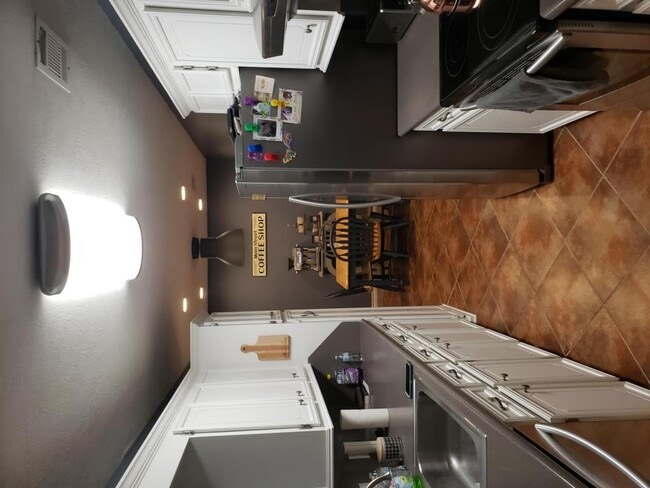 Photo - 1174 Cooper Ln