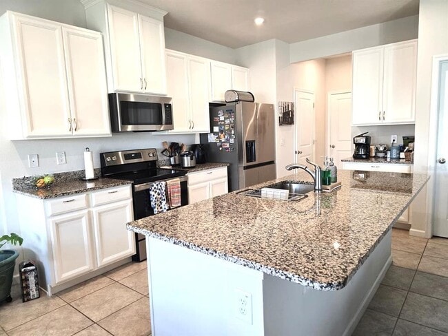 Photo - 10682 Old Sycamore Lp