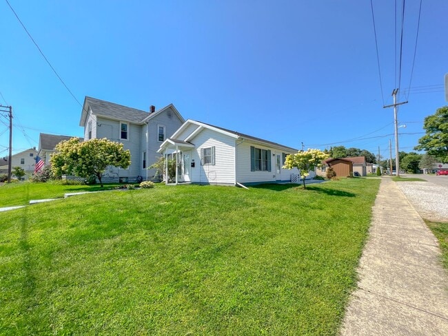 Photo - Gorgeous 3BR Ranch Rental Home in Newark -...