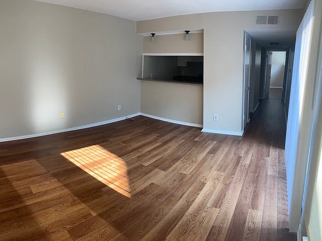 Photo - 3350 Altamont Rd Unidad C3