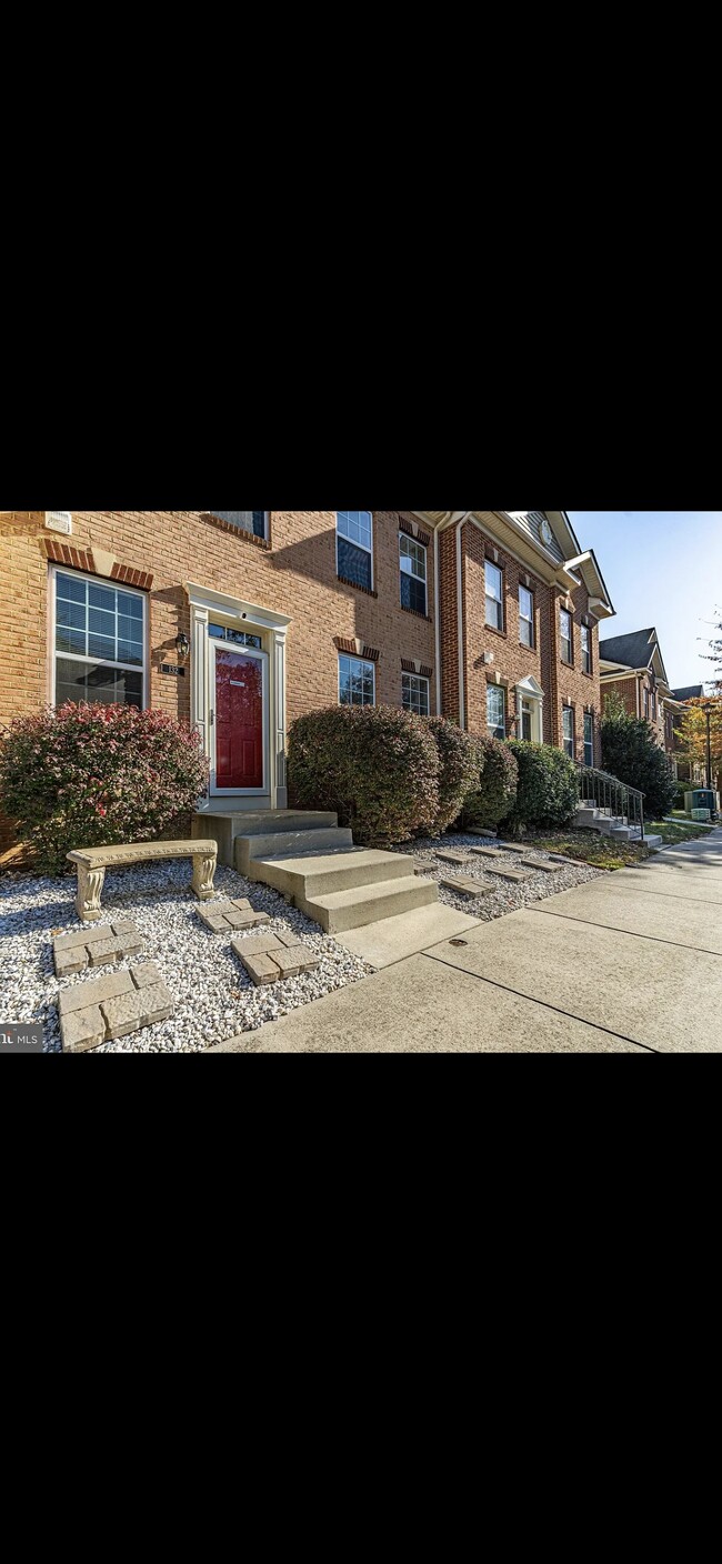 Photo - 132 Tall Grass Ln Townhome