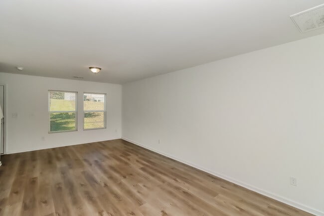 Photo - 134 Mountain Crest Dr