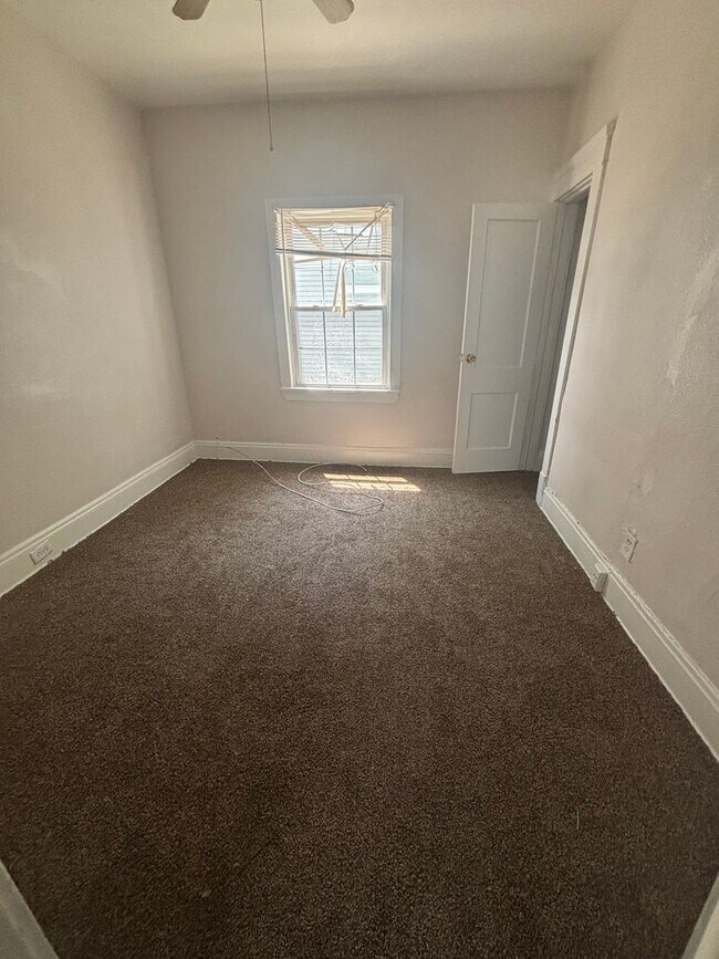 Photo - 4bd Single Cash Pay/Section 8