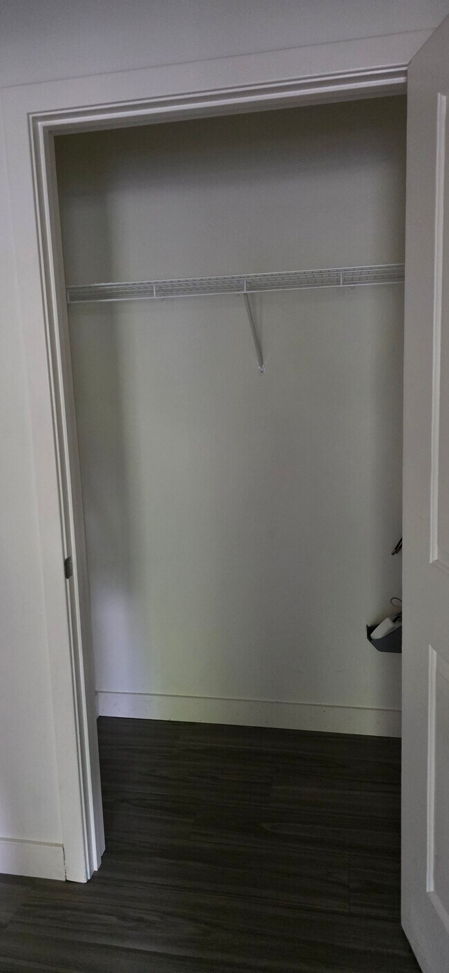 1195 North Ave Unit 102