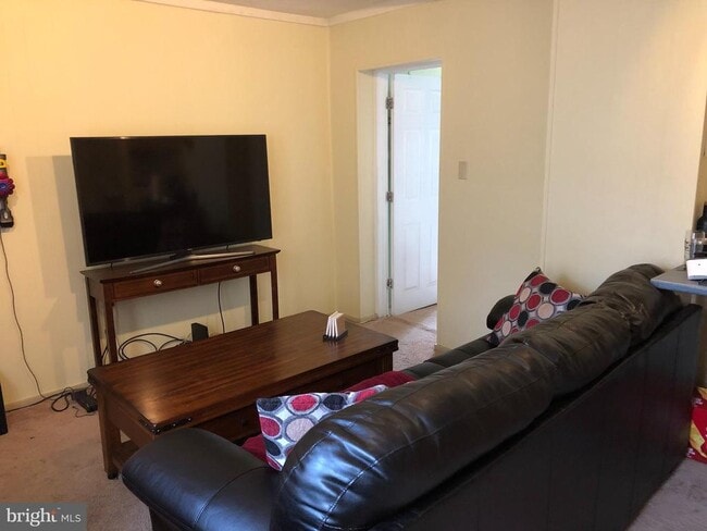 Photo - 214 W 3rd Ave Unit FIRST FLOOR, REAR