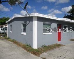 Building Photo - 415 W Lancaster Rd