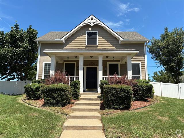 Building Photo - 9801 Cedarcrest Dr Rental