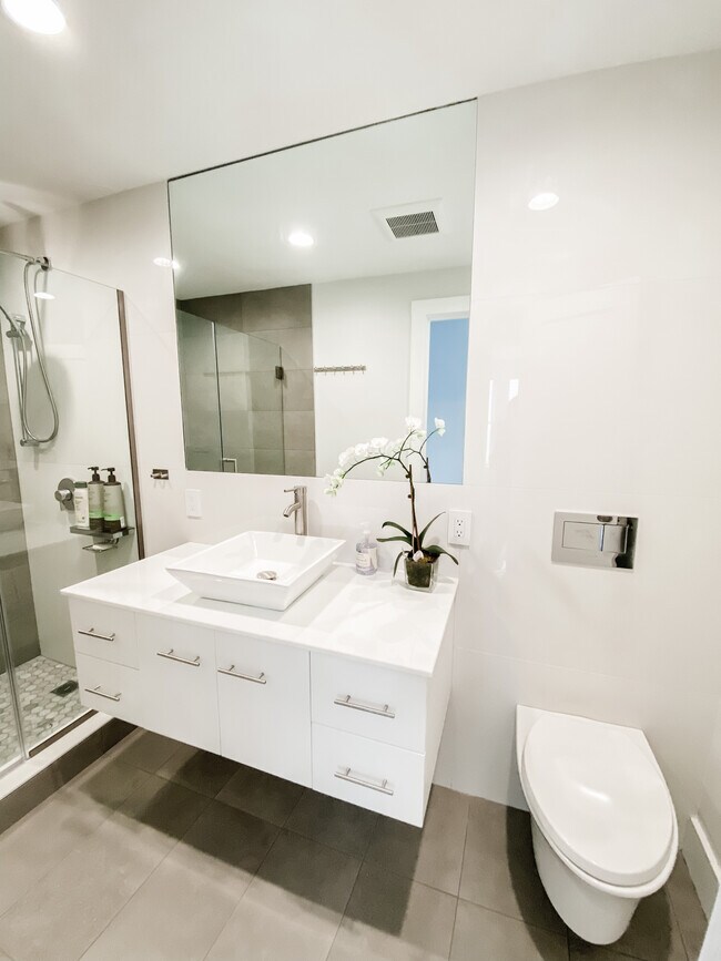 225 Endicott Ave Unit Apartmnet 2L