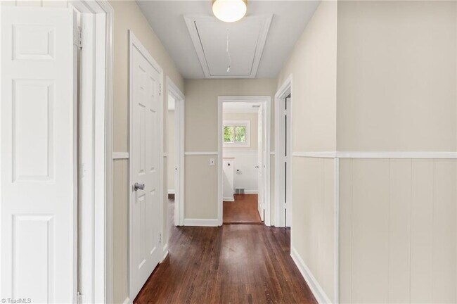 3 Bedroom Ardmore Home- Pets Welcome-Flexible Lease Lengths Available